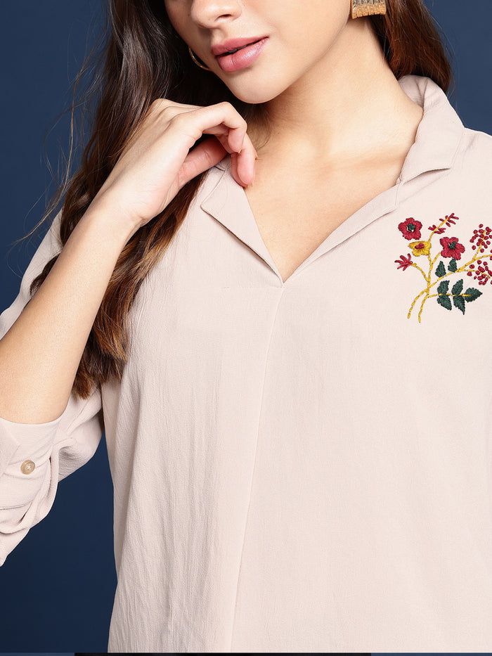 Women’s elegant embroidered formal top by Fithub Fashion, featuring intricate embroidery and stylish design.