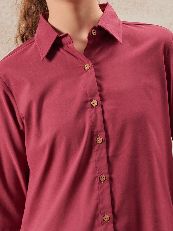 Women’s regular fit button-down shirt by Fithub Fashion, featuring a classic collar and long sleeves, in a versatile fabric.